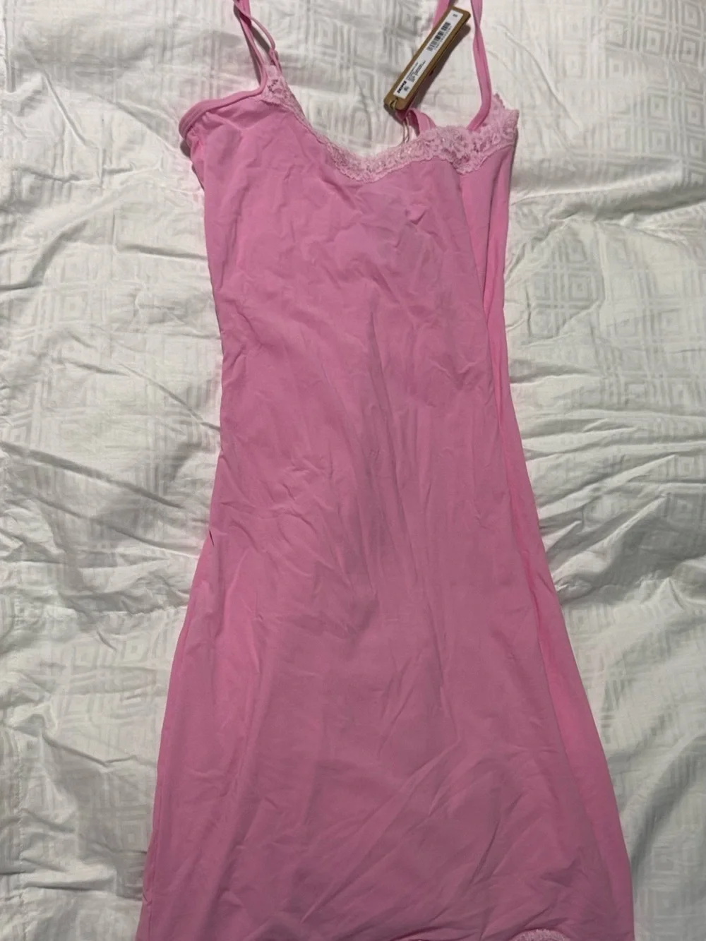 Skims Fits Everybody Lace Slip Dress in Bubblegum Tonal, Size Small NWT Mini